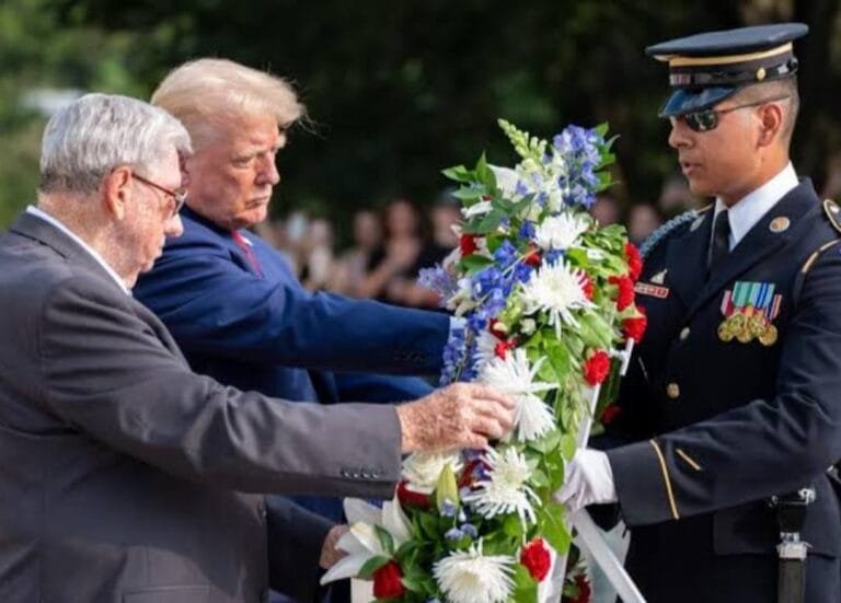 राष्ट्रपति Trump और उपराष्ट्रपति J.D. Vance ने शपथ ग्रहण से पहले Arlington कब्रिस्तान में पुष्पांजलि अर्पित की